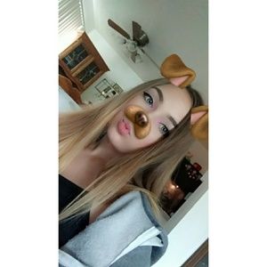 Meet your Posher, Emily